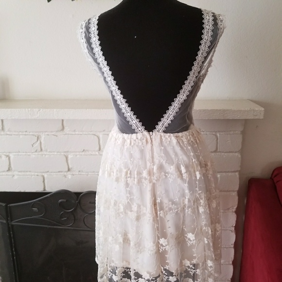 Windsor lace Mini Dress Size M - Picture 4 of 7